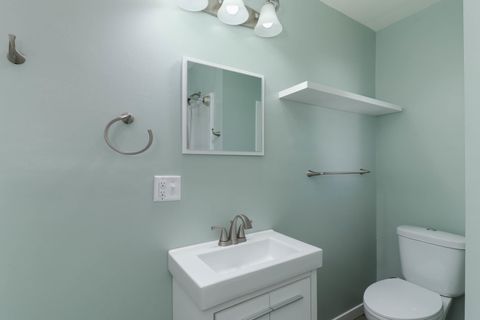 Tiny photo for 507 W Oakland Avenue, Bloomington, IL 61701 (MLS # 12595829)