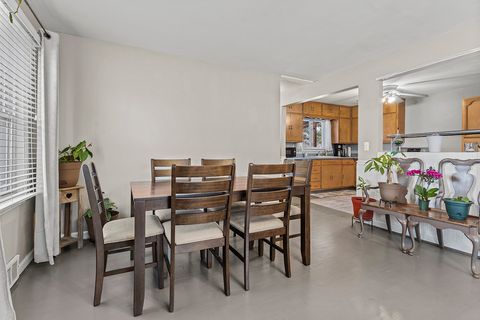 Tiny photo for 818 E 11TH Street, Lockport, IL 60441 (MLS # 12532179)