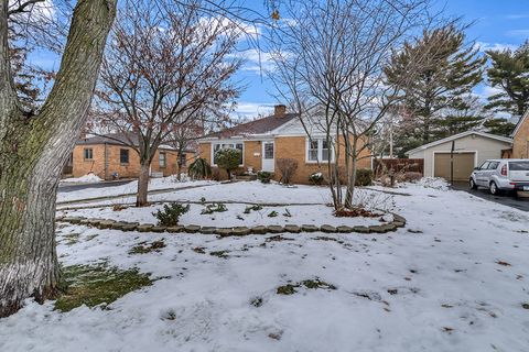 Tiny photo for 818 E 11TH Street, Lockport, IL 60441 (MLS # 12532179)