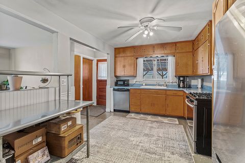 Tiny photo for 818 E 11TH Street, Lockport, IL 60441 (MLS # 12532179)