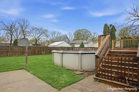 Tiny photo for 937 Wicker Street, Woodstock, IL 60098 (MLS # 12622078)