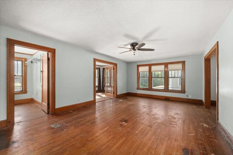 Tiny photo for 515 N Hennepin Avenue, Dixon, IL 61021 (MLS # 12681071)
