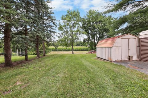 Tiny photo for 165 W Lincoln Street, Seneca, IL 61360 (MLS # 12425957)