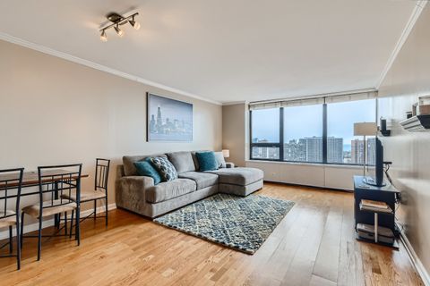 Tiny photo for 3930 N Pine Grove Avenue #2505, Chicago, IL 60613 (MLS # 12611383)