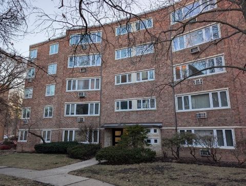 Tiny photo for 1960 W Hood Avenue #4D, Chicago, IL 60660 (MLS # 12570492)
