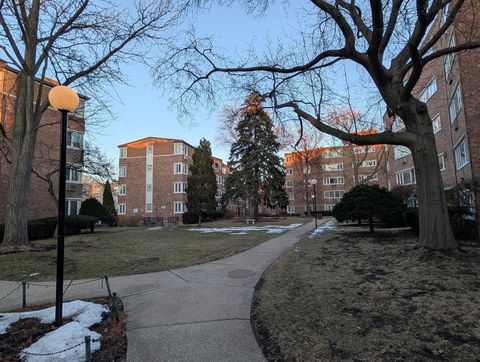 Tiny photo for 1960 W Hood Avenue #4D, Chicago, IL 60660 (MLS # 12570492)