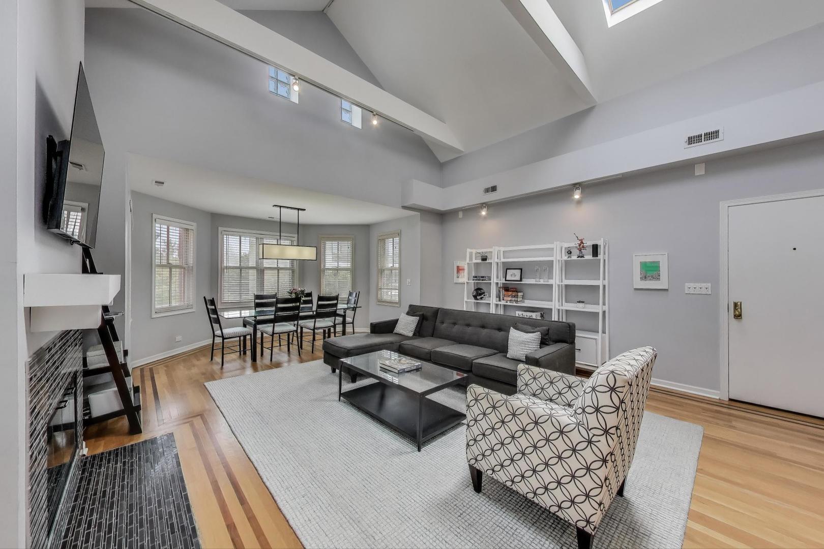 1862 N Halsted Street 3N