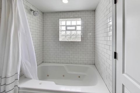 Tiny photo for 1862 N Halsted Street #3N, Chicago, IL 60614 (MLS # 12471489)