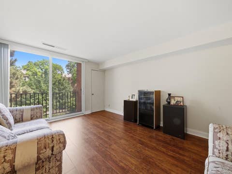 Tiny photo for 333 S EAST Avenue #306, Oak Park, IL 60302 (MLS # 12662778)