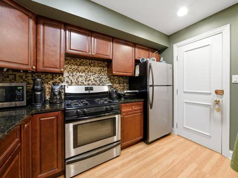 Tiny photo for 333 S EAST Avenue #306, Oak Park, IL 60302 (MLS # 12662778)