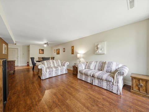 Tiny photo for 333 S EAST Avenue #306, Oak Park, IL 60302 (MLS # 12662778)