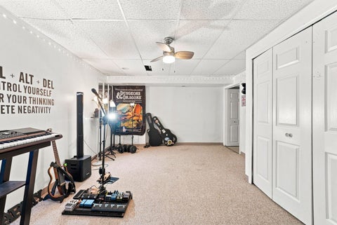 Tiny photo for 66 White Oak Drive, North Aurora, IL 60542 (MLS # 12601072)