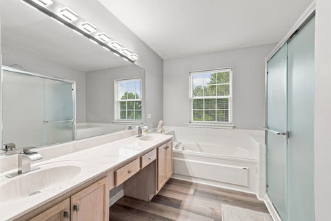 Tiny photo for 66 White Oak Drive, North Aurora, IL 60542 (MLS # 12601072)