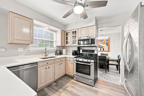 Tiny photo for 66 White Oak Drive, North Aurora, IL 60542 (MLS # 12601072)