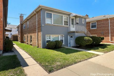 5814 N Elston Avenue 1F Chicago IL 60646