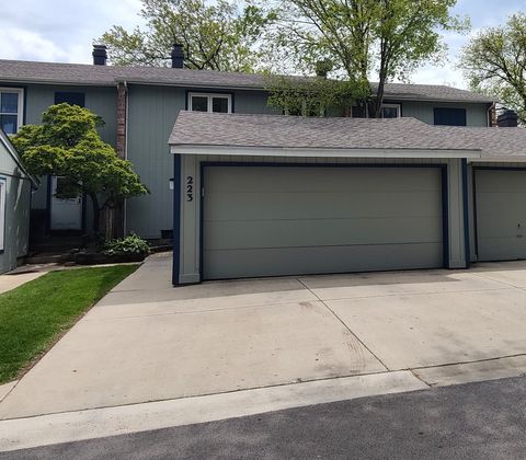 Photo of 223 Willow Lane, Bloomingdale, IL 60108 (MLS # 12642597)