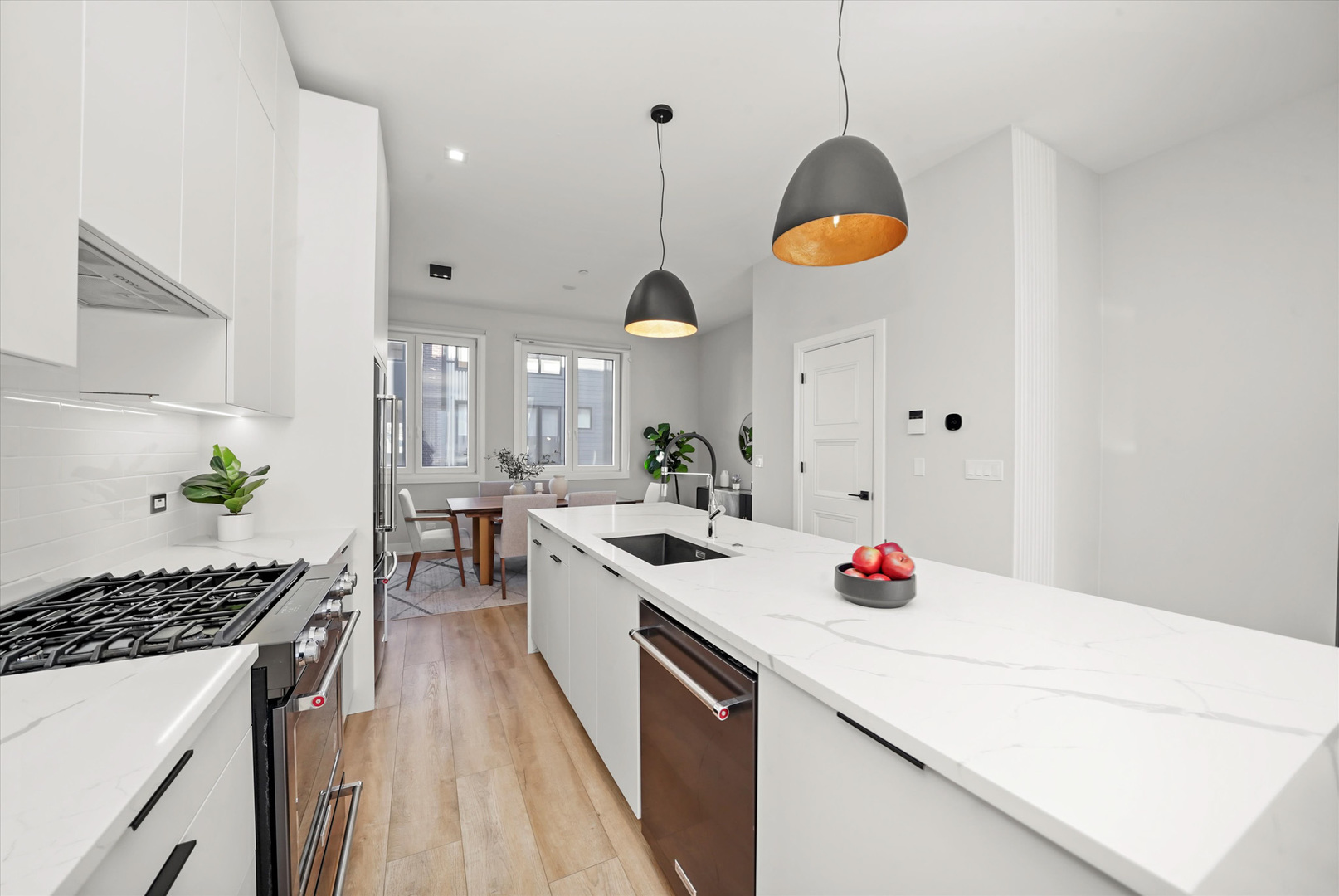 4232 W Belmont Avenue 4