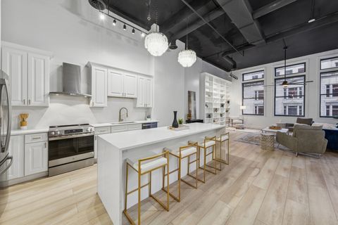 Tiny photo for 120 S State Street #4, Chicago, IL 60603 (MLS # 12512277)