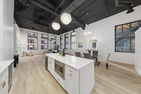 Tiny photo for 120 S State Street #4, Chicago, IL 60603 (MLS # 12512277)