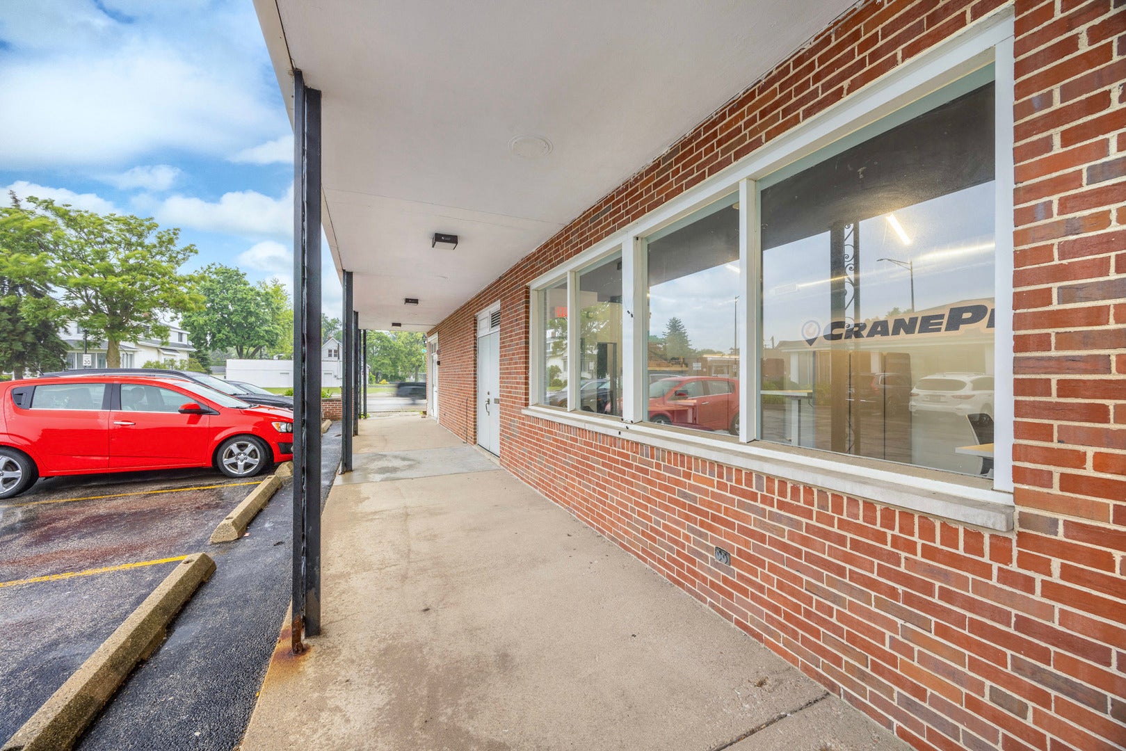 350 N York Street 2