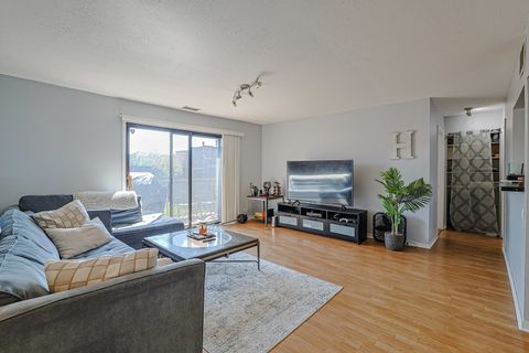 Tiny photo for 631 Derry Court #3C, Schaumburg, IL 60193 (MLS # 12474390)