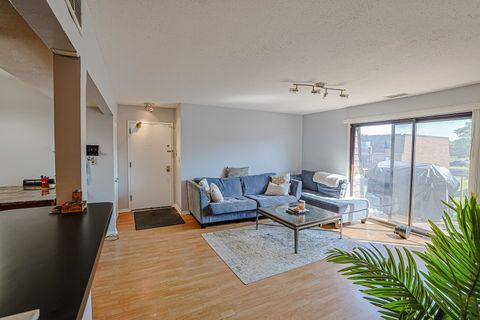 Tiny photo for 631 Derry Court #3C, Schaumburg, IL 60193 (MLS # 12474390)