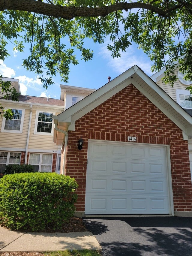 1414 HAMPSHIRE Court 0