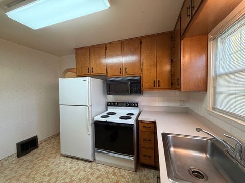 Tiny photo for 1215 Richmond Street, Joliet, IL 60435 (MLS # 12484213)
