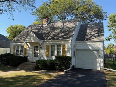 Tiny photo for 1215 Richmond Street, Joliet, IL 60435 (MLS # 12484213)