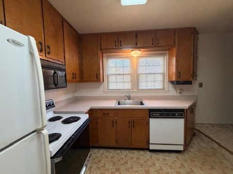 Tiny photo for 1215 Richmond Street, Joliet, IL 60435 (MLS # 12484213)