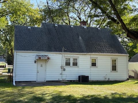Tiny photo for 1215 Richmond Street, Joliet, IL 60435 (MLS # 12484213)