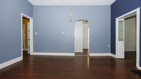 Tiny photo for 802 S Madison Street, Bloomington, IL 61701 (MLS # 12592350)