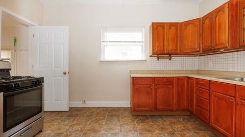 Tiny photo for 802 S Madison Street, Bloomington, IL 61701 (MLS # 12592350)