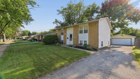 Tiny photo for 818 Princeton Avenue, Matteson, IL 60443 (MLS # 12661805)