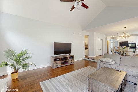 Tiny photo for 3432 Redwing Drive, Naperville, IL 60564 (MLS # 12424461)