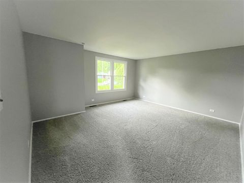 Tiny photo for 552 Cochise Place, Carol Stream, IL 60188 (MLS # 12429515)