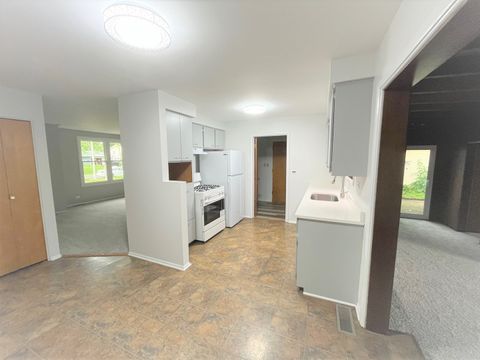 Tiny photo for 552 Cochise Place, Carol Stream, IL 60188 (MLS # 12429515)