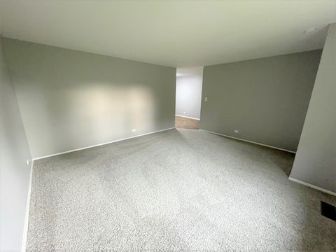 Tiny photo for 552 Cochise Place, Carol Stream, IL 60188 (MLS # 12429515)