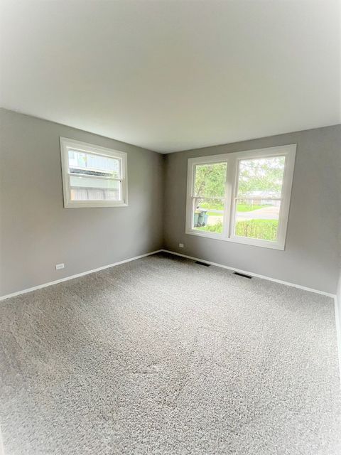 Tiny photo for 552 Cochise Place, Carol Stream, IL 60188 (MLS # 12429515)