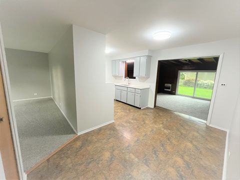 Tiny photo for 552 Cochise Place, Carol Stream, IL 60188 (MLS # 12429515)