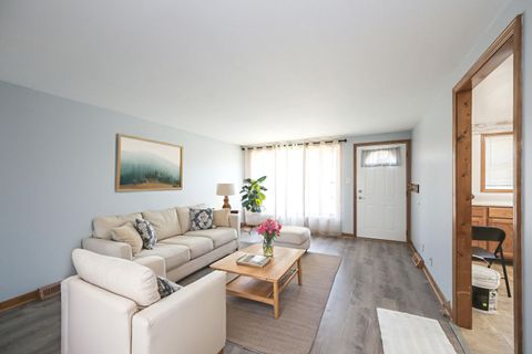 Tiny photo for 4429 W 87th Street, Hometown, IL 60456 (MLS # 12631215)