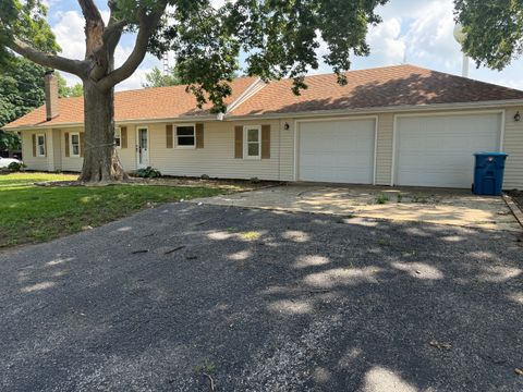 Photo of 126 N 8th Street, Hennepin, IL 61327 (MLS # 12375830)