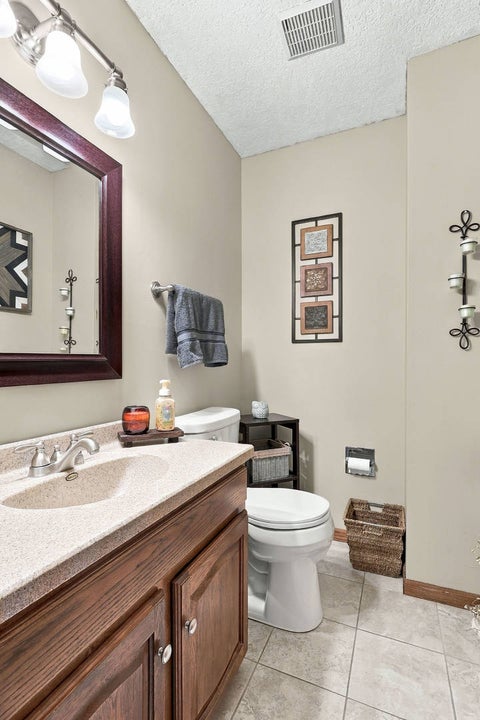 Tiny photo for 4160 Apple Valley Drive, Bettendorf, IA 52722 (MLS # 12770903)
