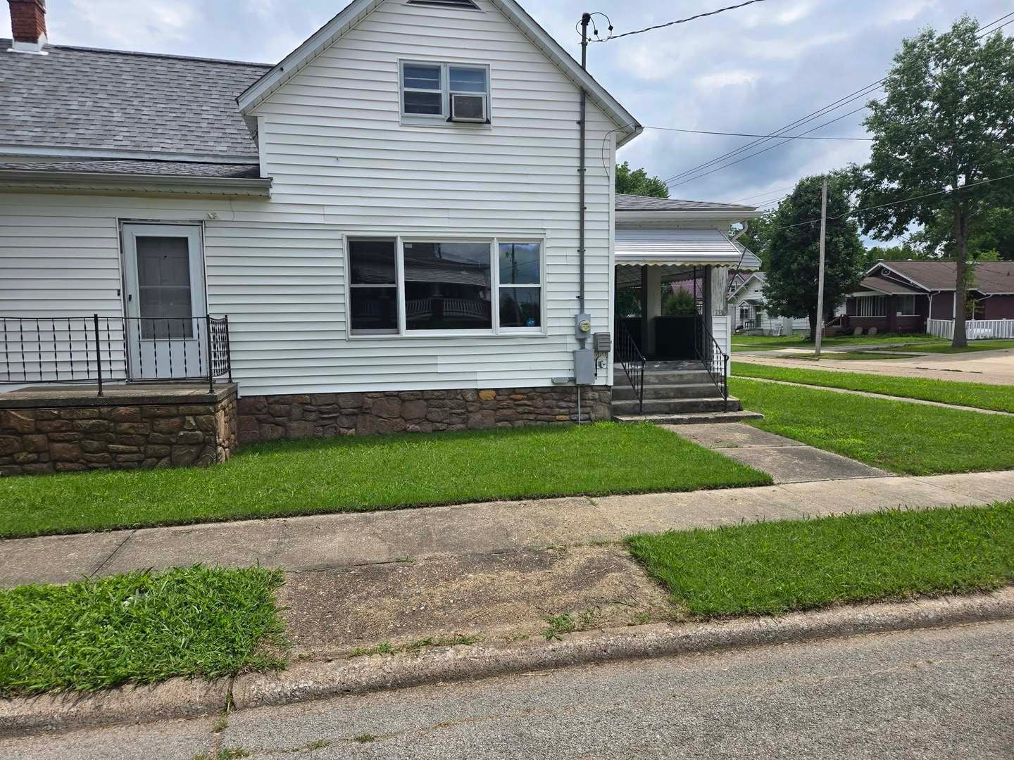 128 W Homer Avenue