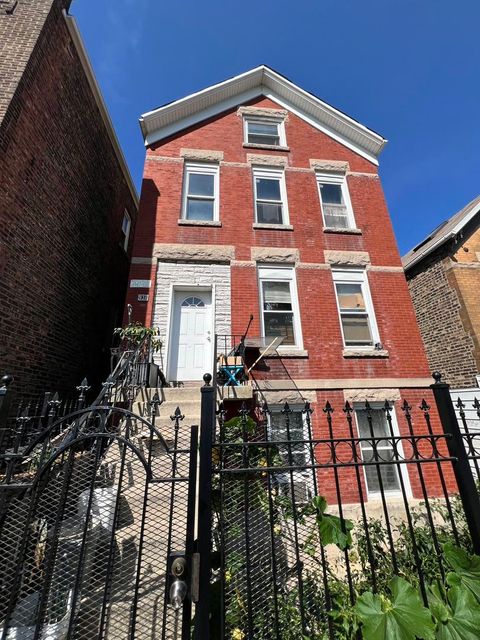 938 W 32nd Place Chicago IL 60608
