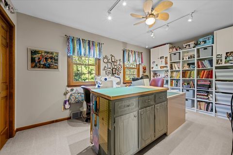 Tiny photo for 2351 Tanglewood Drive, Aurora, IL 60506 (MLS # 12512395)