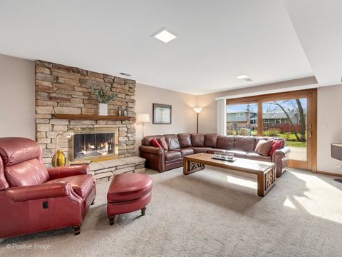 Tiny photo for 703 E Redwood Lane, Arlington Heights, IL 60004 (MLS # 12602273)