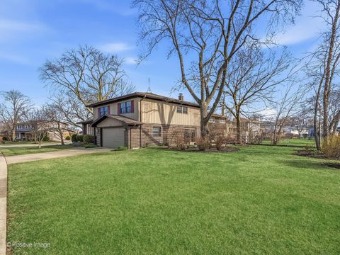 Tiny photo for 703 E Redwood Lane, Arlington Heights, IL 60004 (MLS # 12602273)