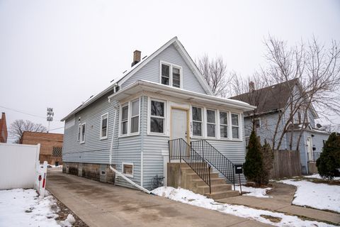 Tiny photo for 131 S 9th Avenue, Maywood, IL 60153 (MLS # 12530749)
