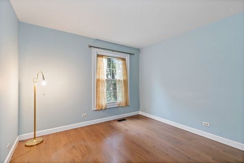 Tiny photo for 979 Golf Course Road #2, Crystal Lake, IL 60014 (MLS # 12619931)